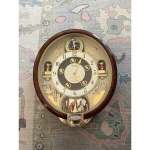 Seiko Elegant Gold and Brown Wall Clock